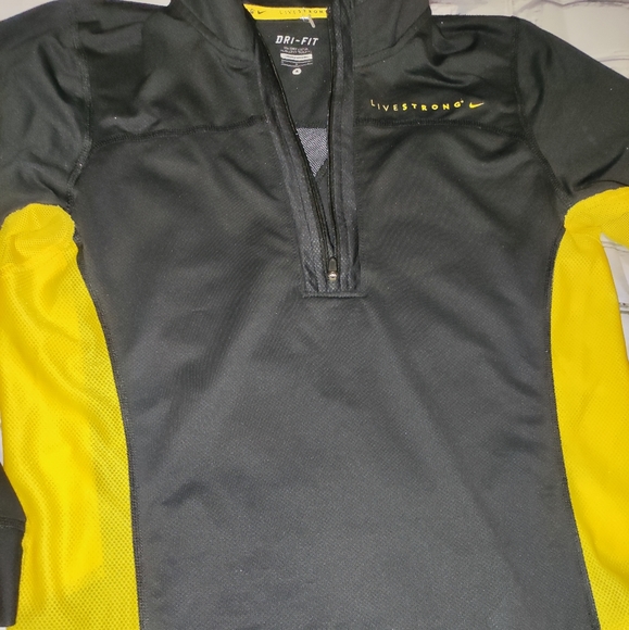 Livestrong Long Sleeve pullover size small - Picture 8 of 8